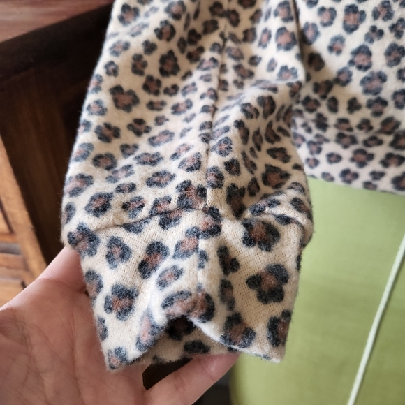 Gaze Leopard Print Sweater Size XS - Picture 4 of 8